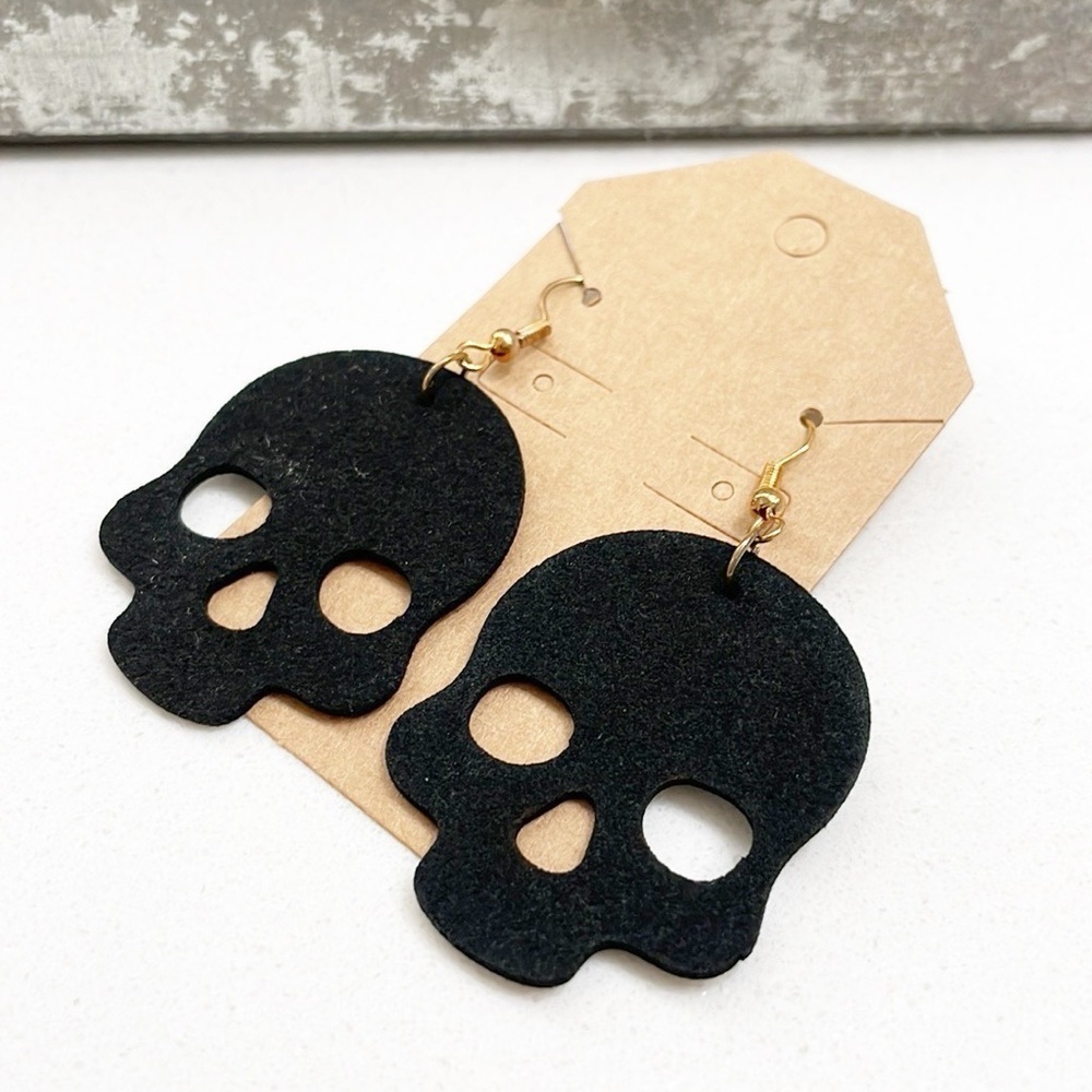 Skull hand made earrings
